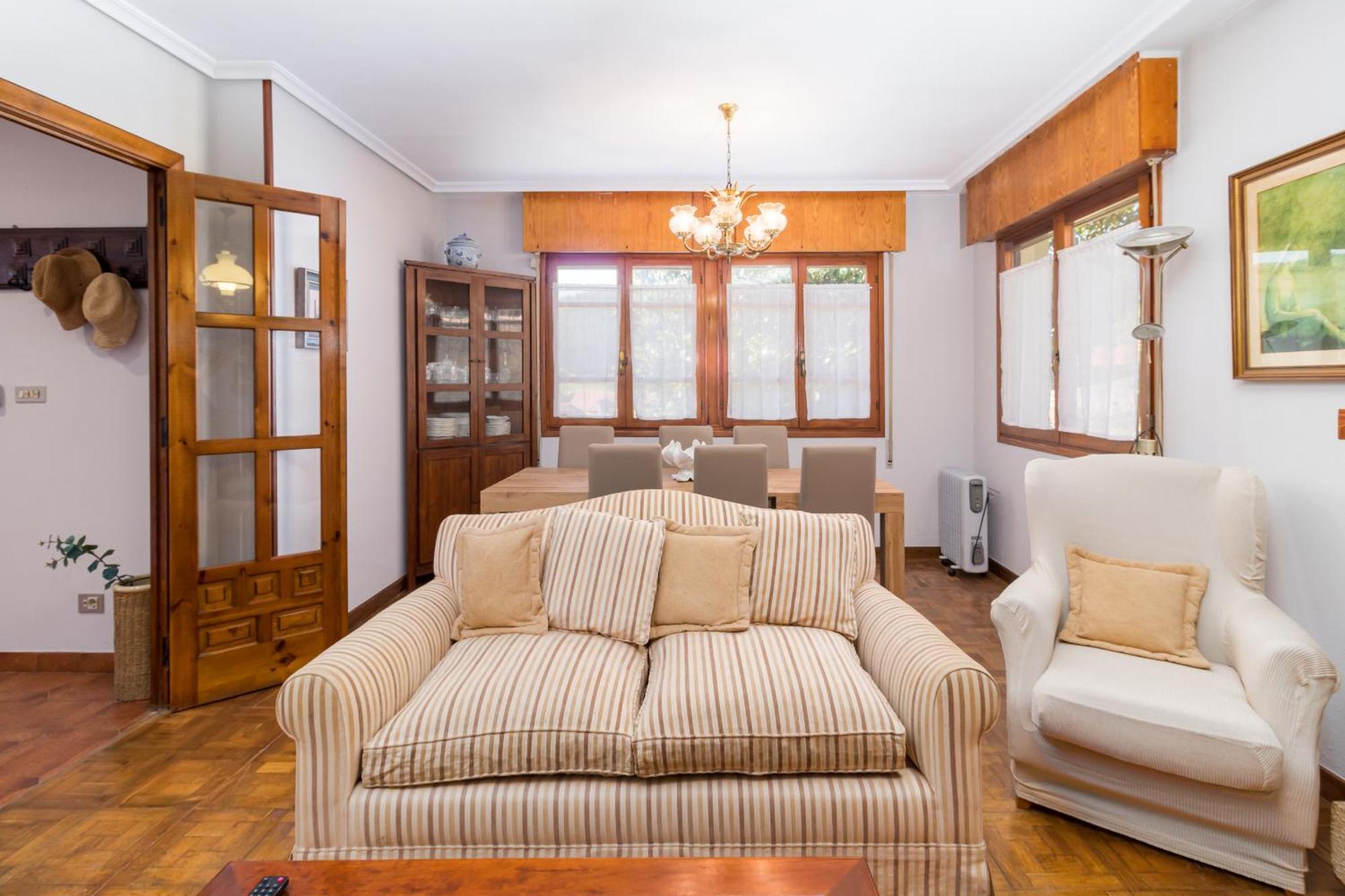 Casa Con Jardin Privado Ореня Екстериор снимка